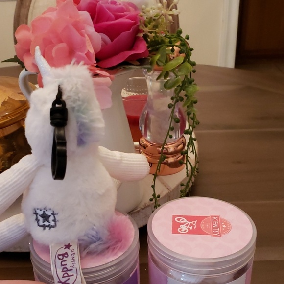🦄Stella the Unicorn💞 Scentsy Buddy Clip! - Picture 3 of 4